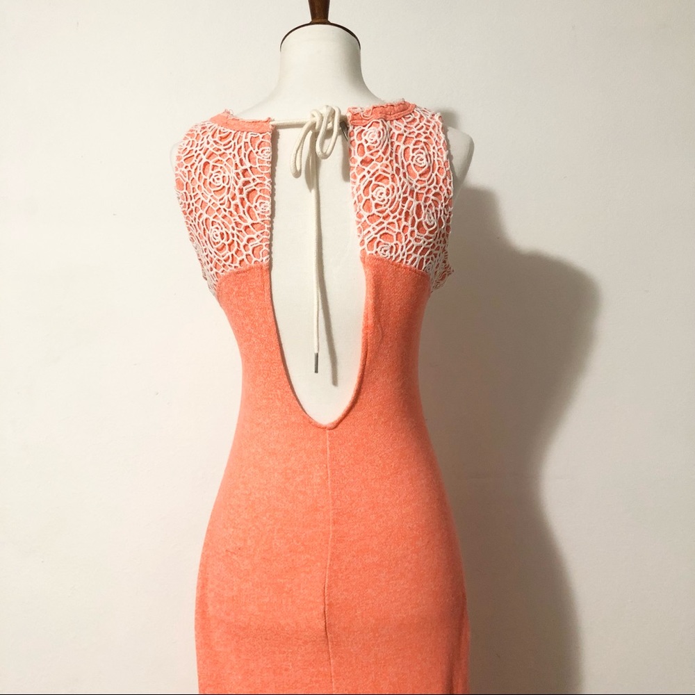 GUESS Peach Maxi Dress - Picture 4 of 7